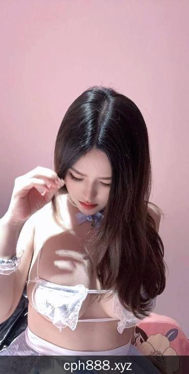 36E白丝蜜桃臀
