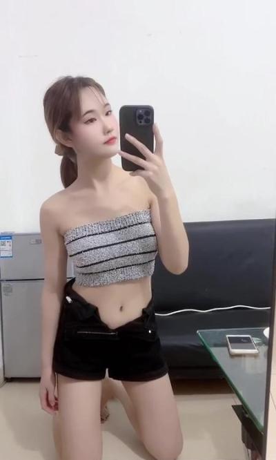 紧致多汁白虎妹