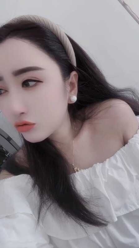 白云性感风骚妩媚服务-媚儿