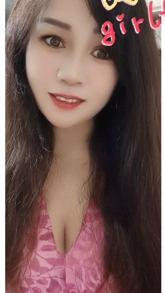 肥臀巨乳骚骚骚女