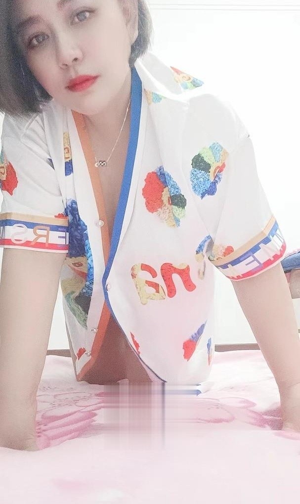 铁西翘臀少妇