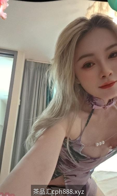 热情舌吻御姐晓晓